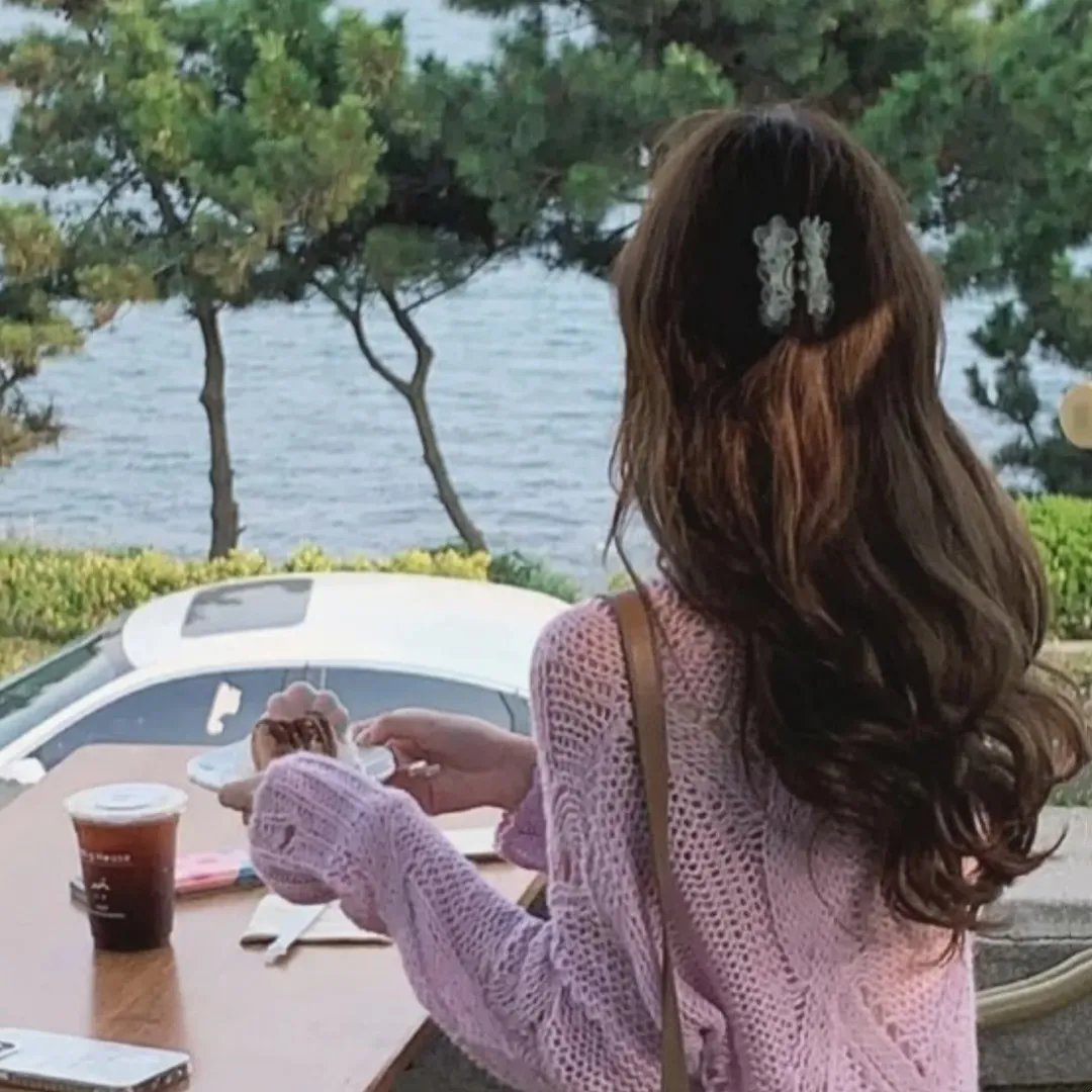 玫瑰于灰烬中重绽